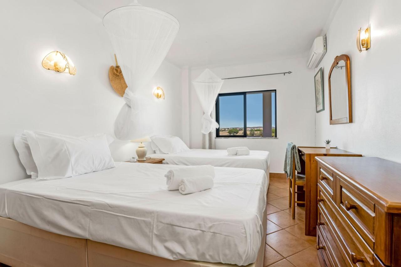 Апартаменты Pine Trees Penthouse Ольюш-ди-Агуа  Экстерьер фото